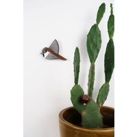 Handgemachter Fliegender Spatz Wandbehang Aus Holz von BLUETOUCANUK