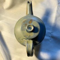 Handgemachte Keramik-Teekanne von BLutumCeramics