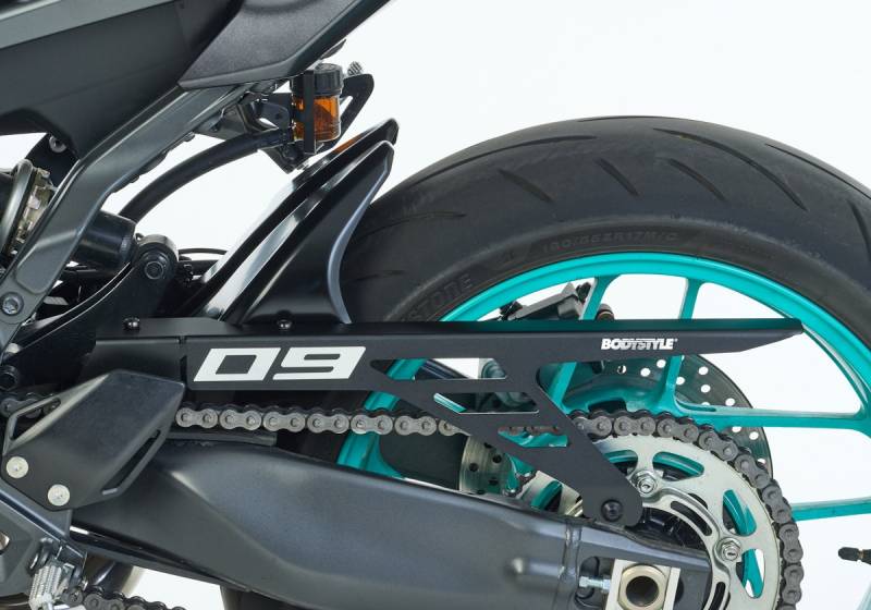 BODYSTYLE Hinterradabdeckung mit Alu-Kettenschutz Sportsline  Für YAMAHA MT-09 / SP RN69/RN82/RN83 von BODYSTYLE