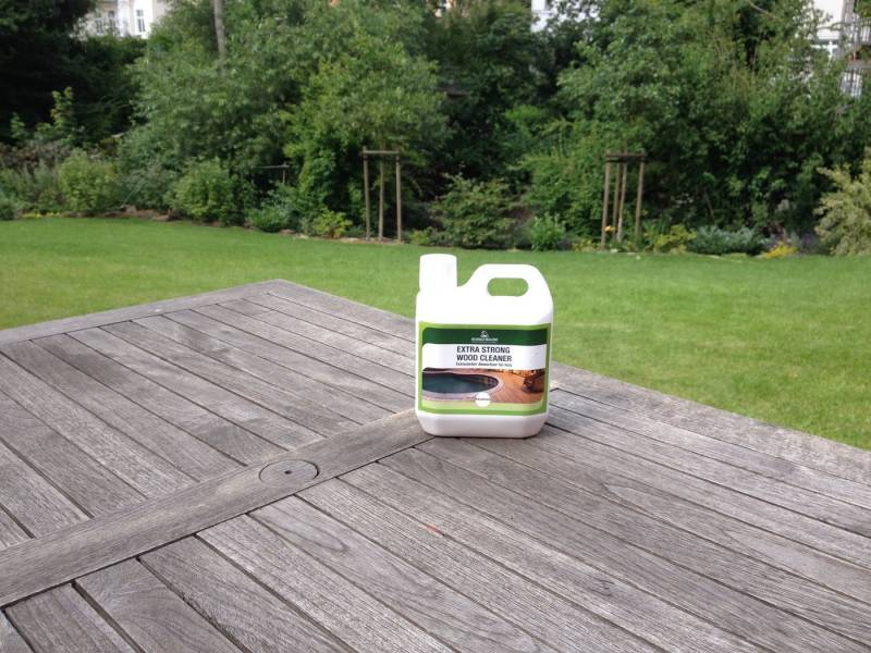 BORMA Extra Strong Holz Reiniger 1 Liter Holzreiniger (Biologisch abbaubar) von BORMA