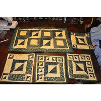 Weihnachtlicher Tischläufer Und Tischsets von BQQUILTS