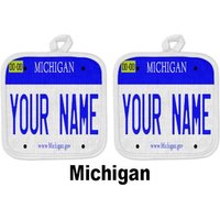 Ofenhandschuh Und Topflappen Set Mit Benutzerdefiniertem Namen, Michigan State Nummernschild, Leinen von BRGiftShop