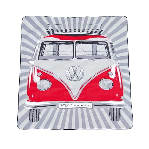 BRISA VW Collection - Volkswagen Picknickdecke 200x150 cm Wasserdicht Wärmeisoliert Fleece Garten Outdoor Stranddecke mit Tragetasche (Samba Stripes/Rot) von BRISA