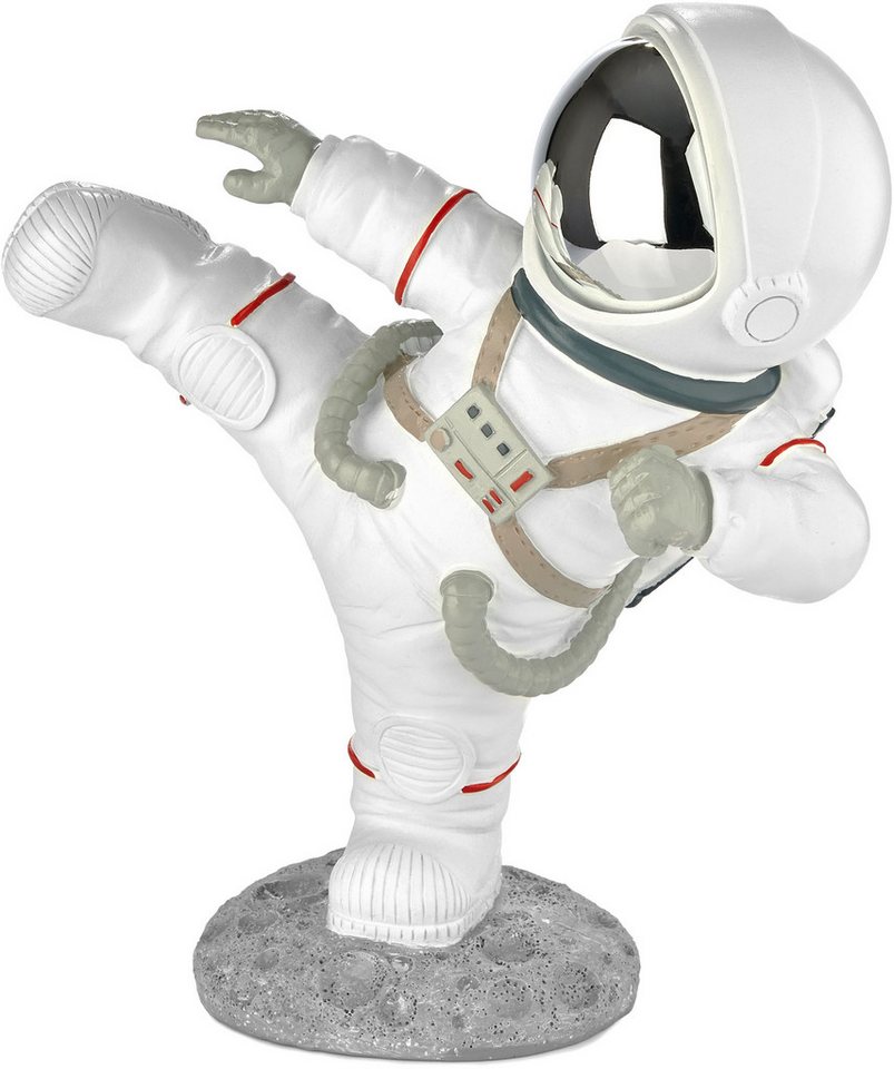 BRUBAKER Dekofigur Astronaut in Karate Pose - High Kick - 19cm Figur mit verchromtem Helm (Deko Weltraum Skulptur, 1 St., Dekoration - Weiß), Handbemalte moderne Raumfahrt Statue von BRUBAKER