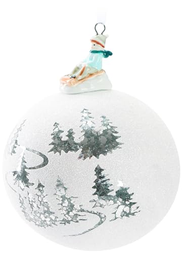 BRUBAKER Premium Weihnachtskugel - Tannenbaum Schnee Landschaft mit Schlitten Porzellan Figur - Türkis Schimmernde Glitzer Kugel Weiß - 10 cm Baumkugel aus Glas - Handarbeit - Weihnachtsbaumkugel von BRUBAKER