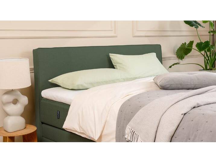 BRUNO Boxspringbett Premium mit Bettkasten 180x200cm in Grün Matratzen-Härtegrad: Links H3 / Rechts H2 extra viel Stauraum & individuell konfigurierbar von BRUNO