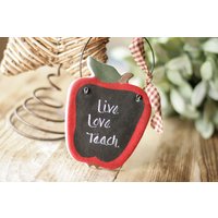 Hängender Apfel, Lehrer Geschenk, Lehrmittel Klassenzimmer Dekoration, Kindertagesmutter Primitive Personalisierte Apfelverzierung von BRsaltycandy