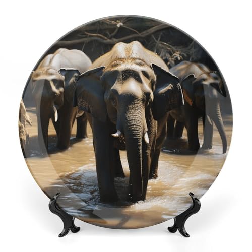 BSCKKDMN Dekorativer Teller aus Knochenporzellan, Elefant, Trinkwasser, Keramik-Dekoteller mit Präsentationsständer, handgefertigt, Keramik, Ornament, Wandkunst, Dekoration für Zuhause, Küche BSCKKDMN Dekorativer Teller aus Knochenporzellan, Elefant, Trinkwasser, Keramik-Dekoteller mit Präsentationsständer, handgefertigt, Keramik, Ornament, Wandkunst, Dekoration für Zuhause, Küche von BSCKKDMN