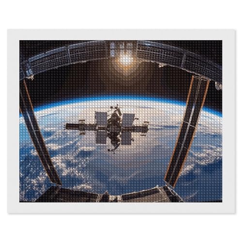 BSCKKDMN Internationale Raumstation Bild Diamant Malerei Kits für Erwachsene Diamant Kunst Kit für Anfänger 5D DIY Full Square Diamond Art Craft Kits für Erwachsene für Home Wall Decor BSCKKDMN Internationale Raumstation Bild Diamant Malerei Kits für Erwachsene Diamant Kunst Kit für Anfänger 5D DIY Full Square Diamond Art Craft Kits für Erwachsene für Home Wall Decor von BSCKKDMN
