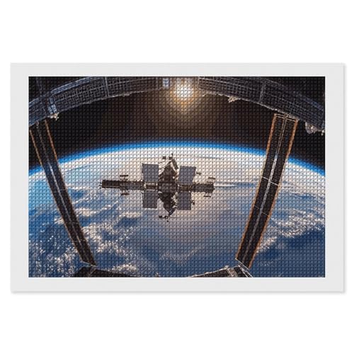 BSCKKDMN Internationale Raumstation Bild Diamant Malerei Kits für Erwachsene Diamant Kunst Kit für Anfänger 5D DIY Full Square Diamond Art Craft Kits für Erwachsene für Home Wall Decor BSCKKDMN Internationale Raumstation Bild Diamant Malerei Kits für Erwachsene Diamant Kunst Kit für Anfänger 5D DIY Full Square Diamond Art Craft Kits für Erwachsene für Home Wall Decor von BSCKKDMN