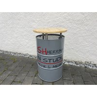 stehtisch Fassmöbel Fasstisch Logo Aus 200L Recyceltem Ölfass stehtisch Fassmöbel Fasstisch Logo Aus 200L Recyceltem Ölfass von BSfassfactory