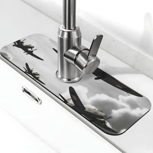 World War Wasserhahnmatte für Küchenspüle, Spritzschutz, 14 x 38 cm, Diatomit, schnell trocknende Matte, Spülbeckenablage, super saugfähiger Wasserhahn-Saugnapf, Wasserhahngriff, Tropffänger für Küche World War Wasserhahnmatte für Küchenspüle, Spritzschutz, 14 x 38 cm, Diatomit, schnell trocknende Matte, Spülbeckenablage, super saugfähiger Wasserhahn-Saugnapf, Wasserhahngriff, Tropffänger für Küche von BWLHJKE