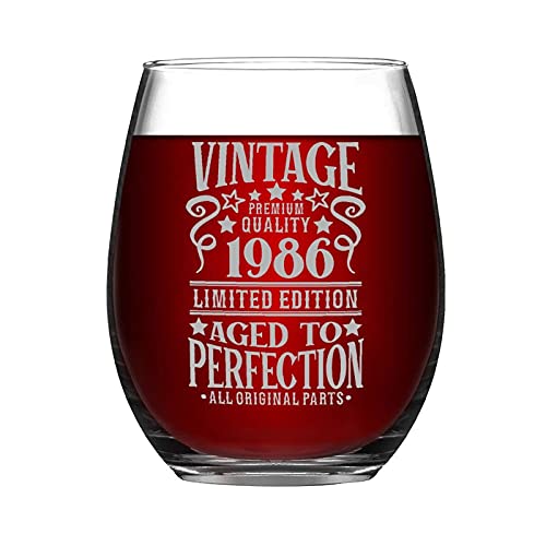 Vintage 1986 Geburtstag Limited Edition Aged to Prefektion Geburtstag Premium Qualität Geburtstagsgeschenk für Männer Lustiges stielloses Weinglas Lasergravur Whiskey Glas Schnapsglas Einzigartige von BYRON HOYLE
