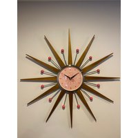 27-Zoll-Handgemachte Mid Century-Stil Starburst Uhr Von Royale - First Lady Rosa 1950Er Jahre Gesicht & Medium Teak-Holzstrahlen von BYROYALEONETSY