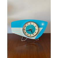 Handgefertigte Türkise Mid-Century Starburst Kaminuhr - Atomic Retro Style Handgefertigte Türkise Mid-Century Starburst Kaminuhr - Atomic Retro Style von BYROYALEONETSY