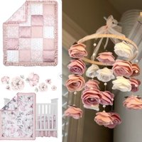 Baby Mädchen Mobile Krippe Größe Süße Jojo Inspiriert Aquarell Blumen Blume | Rosen Und Perlen Kinderzimmerdeko von BabeshowsMobiles