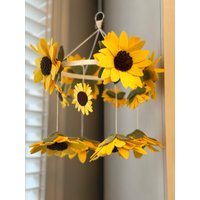 Baby Mädchen Sonnenblume Filz Mobile | Gelbes Mädchenzimmer Dekor Baby Mädchen Sonnenblume Filz Mobile | Gelbes Mädchenzimmer Dekor von BabeshowsMobiles