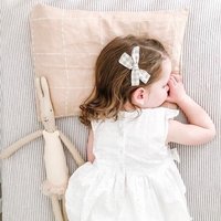 Leinen Baby Bettwäsche Grau Streifen Neutral Nestig Schieferblatt Wickelunterlage Bezüge Mini Schieferblätter Etsy Kinderbett Schiefergrau Linien von Babiease