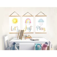 Kinderzimmer Wandkunst, Leinwand 3Er Set Drucke, Art Decor, Aquarell Sonne Regenbogen Und Wolken Dekoration Spielzimmer Druck, Let Es Just Play von BabyTriffle