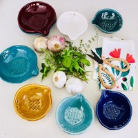 Kräuterreibe Und Knoblauchreibe in Einem - Salat-Dressing-Schüssel Handgemachte Keramik-Küchenwerkzeug-Teller Made To Order von BackBayPottery