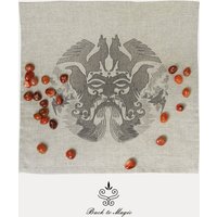 Besticktes Runentuch. 20 "' | 50cm. Odins Wölfe Geri Und Freki; Raben Hugin Munin. Asatru; Heiden; Weissagungswerkzeuge Besticktes Runentuch. 20 "' | 50cm. Odins Wölfe Geri Und Freki; Raben Hugin Munin. Asatru; Heiden; Weissagungswerkzeuge von BackToMagic