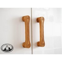 Lineare Holzgriffe, Schubladenknöpfe Aus Holz, Eichengriffe, Schrankgriffe, Küchengriffe, Line Schrankknäufe von BackToWoodStudio