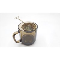 Vintage Messing Teesieb - Kleiner Metallkorb Handgemachter Teelöffel Zauberhaftes Draht-Teefilter Tee Infuser Küchenhelfer Shabby Chic Vintage Messing Teesieb - Kleiner Metallkorb Handgemachter Teelöffel Zauberhaftes Draht-Teefilter Tee Infuser Küchenhelfer Shabby Chic von BackinthepastShop