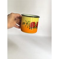 Vintage Blechkrug. Emaillierter Becher Der Udssr. Eine Alte Farbige Tasse. Emailliertes Geschirr . Im Retro-stil. Reisebecher. Camping Becher von BacktotheFutureUA