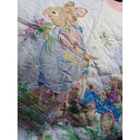 Häschen Ostern Babydecke Vintage Mädchen Wendbar Handgemachte Baby Quilt Decke Tröster 33×41 ". Sehr Schönes von BacktoyouShop