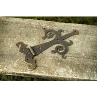 15 cm Mittelalterliche Bronze-Finish-Bügel-Scharniere Für Schränke, Truhen Und Mehr von BackwoodsProvisions