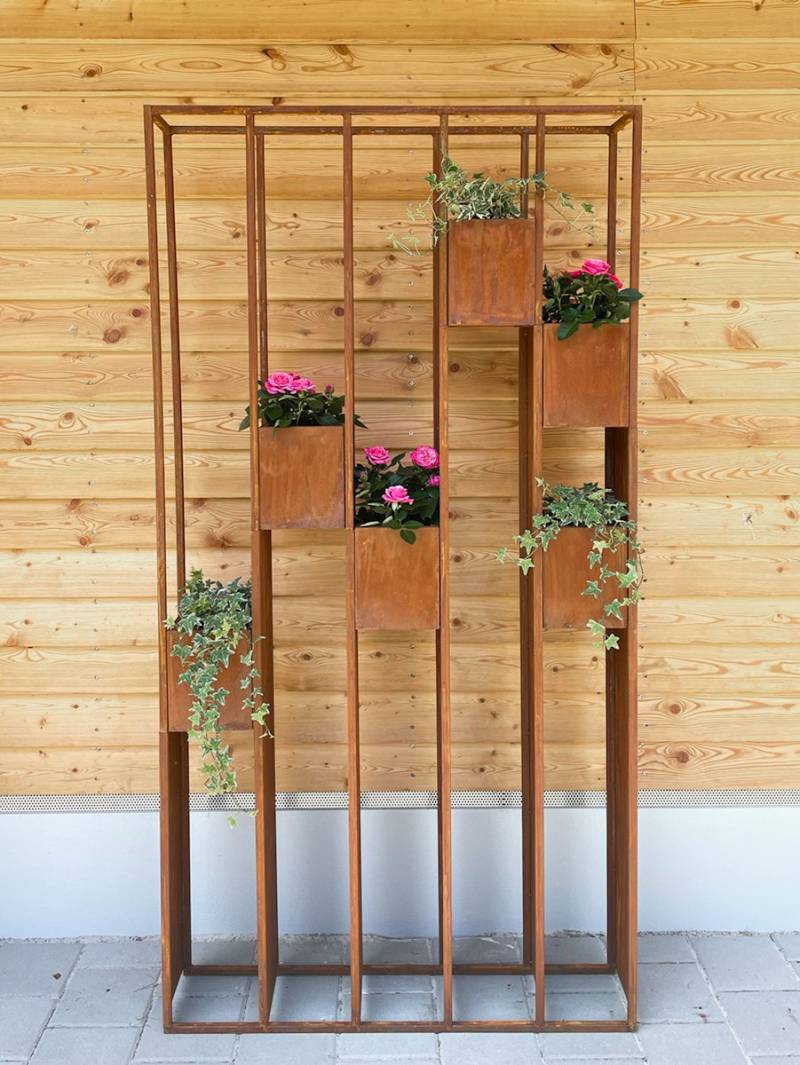 Badeko Pflanzregal „Lazise“ in Edelrostoptik 94 cm breit von Badeko Metalldekoration