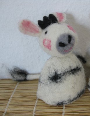 Baden 2143600 Eierwärmer Motiv Zebra aus Filz Einheitsgröße von Baden