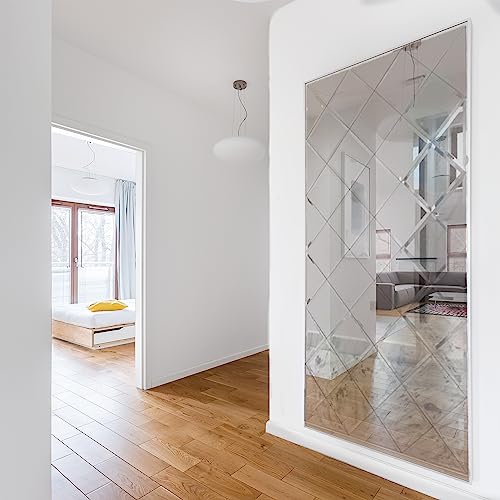 Badspiegeldesign - Dreieckige Spiegelfliesen I Einfach zu verlegen I Ästhetisches Design I Facettenschliff I Universell einsetzbar I 40 x 40 cm I 4 Stück Badspiegeldesign - Dreieckige Spiegelfliesen I Einfach zu verlegen I Ästhetisches Design I Facettenschliff I Universell einsetzbar I 40 x 40 cm I 4 Stück von Badspiegeldesign