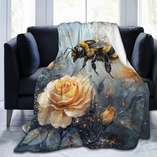 Bienengelbe Blumendecke, 127 x 101 cm Bienengelbe Blumendecke, 127 x 101 cm von Baegopa