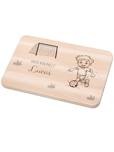 Bärenfreunde - Individuelles Holzbrett mit hochwertiger Gravur für Kinder - Personalisiertes Frühstücksbrettchen - Niedliche Motiv-Brettchen mit Namen (Fußballspieler) von Bärenfreunde