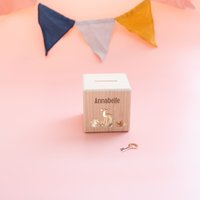 Geschenke Zur Geburt, Spardose Personalisiert, Mädchen, Holz, Tier, Baby, Taufgeschenk Geschenke Zur Geburt, Spardose Personalisiert, Mädchen, Holz, Tier, Baby, Taufgeschenk von BaerenfreundeDE