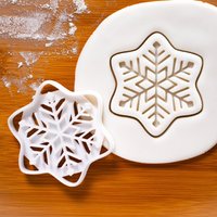 Schneeflocke Cookie Cutter Winter Design Für Die Weihnachtsbäckerei Schneeflocke Cookie Cutter Winter Design Für Die Weihnachtsbäckerei von Bakerlogy