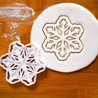 Schneeflocken Cookie Cutter - Winter Weihnachtsbäckerei, Gefrorene Eiskristall Design von Bakerlogy