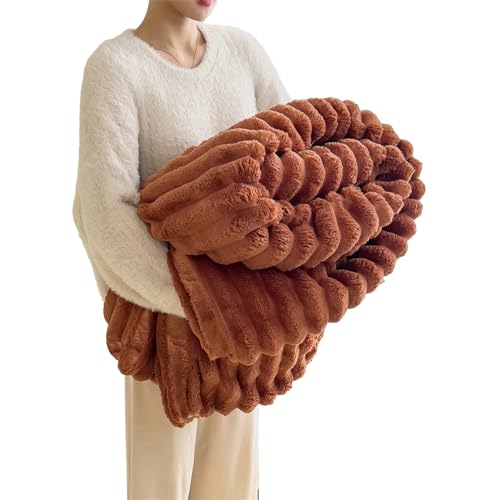 Baketron Kuscheldecke Kaninchen Plüsch Decke， Kunstpelz Fleece Decke，Flauschig Weich Dicke Kaninchen Decke für Bett Sofa Couch Schlafzimmer lässig Decke Tagesdecke Decke （Karamellfarbe 150x200cm） von Baketron