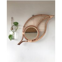 Rattan Wand Dekor, Blatt Form Spiegel, Spiegel von BaliAncient