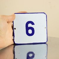 Porzellan Emaille Straßennummer Schild 6, Hausnummer 6 Teller, Vintage Straßennummern von BalkanHangar