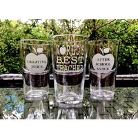 Kreativer Saft - Der Beste Lehrer Der Welt Snack Nach Schule Lehrer-Anerkennungsgeschenke Graviertes Pint-Glas Kreativer Saft - Der Beste Lehrer Der Welt Snack Nach Schule Lehrer-Anerkennungsgeschenke Graviertes Pint-Glas von BalloonYourRoom