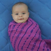 Pfeile Swaddle Decke Hergestellt Aus 100 % Bio Baumwollmusselin. | Extra Große 47 "x 47" Pfeil Musselin Wraps, Berry Oder Petrol von BambinoLand