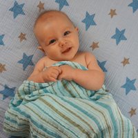 Stern Und Streifen Blau Muslin Swaddle Set | 2 Packung Decken Leichte Guaze Stil Wickeln von BambinoLand