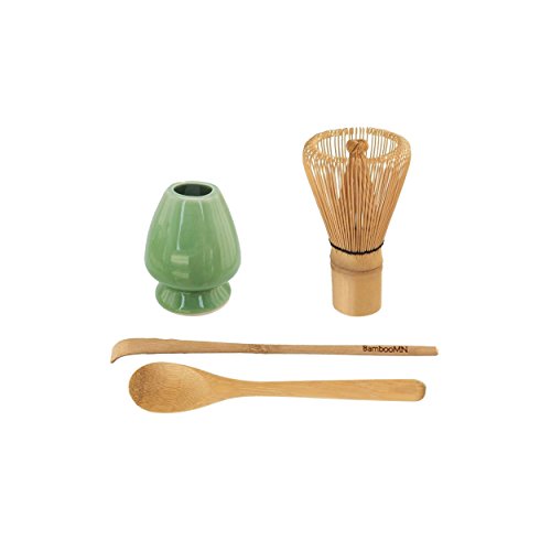 BambooMN Brand - Matcha Green Tea Whisk Set - Whisk + Scoop + Tea Spoon + Soft Light Green Whisk Holder by BambooMN von BambooMN