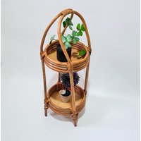 Rattan-Blumenständer, Zweistufiger Bambus-Blumenständer, Zuckerrohr-Pflanzenständer, Weidenpflanzenständer, Rattan-Übertopf, Holzpflanzenständer von BambooPlusWood