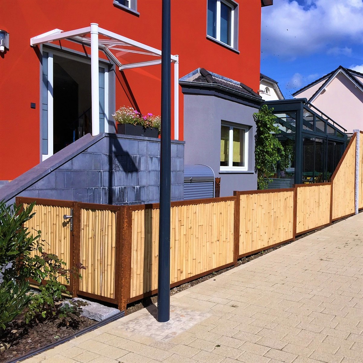 BambusBASIS Tür zum Einbetonieren - Bambus dunkel, 182 x 120 cm, Din R, Cortenstahl, 80x80 BambusBASIS Tür zum Einbetonieren - Bambus dunkel, 182 x 120 cm, Din R, Cortenstahl, 80x80 von BambusBASIS