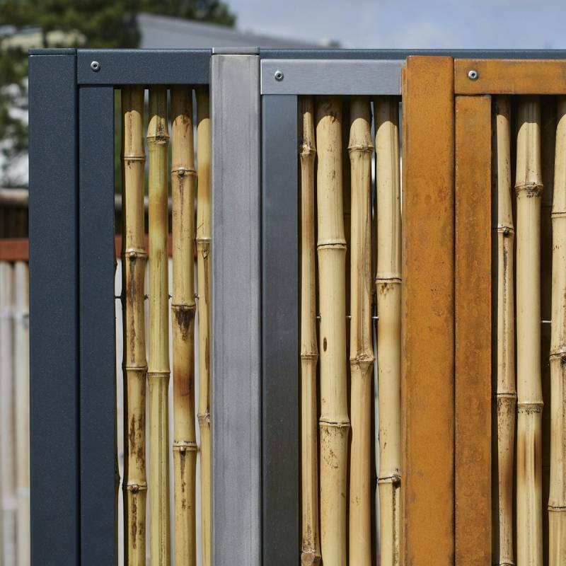Bambusbasis Modul5 Slimline Zaunfeld mit oberem & unterem Rahmenprofil Cortenstahl 202 x 100 x 3,6 von BambusBASIS