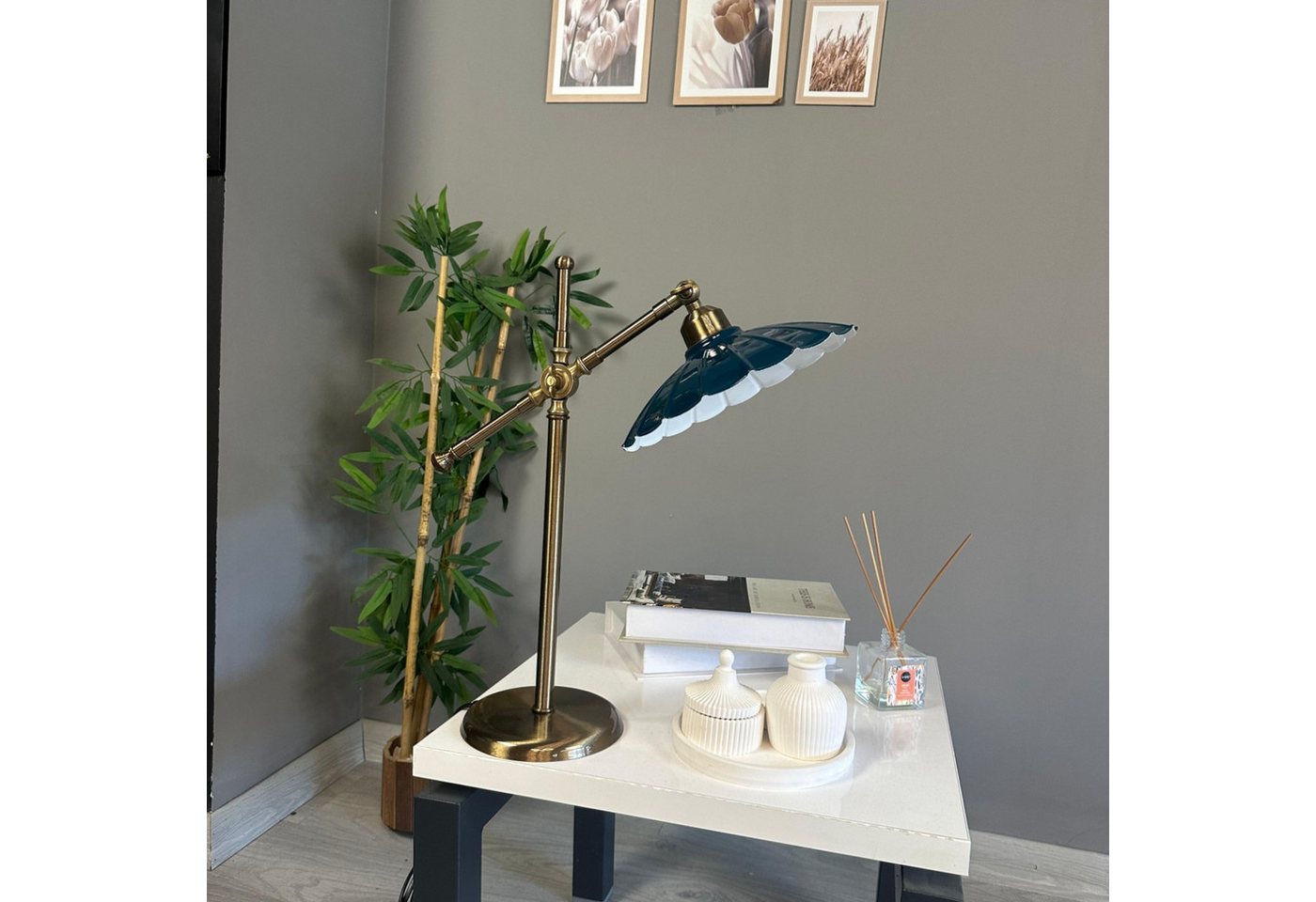 Bamyum Nachttischlampe Nachttischlampe mit Kabel Risso Metal, ohne Leuchtmittel Bamyum Nachttischlampe Nachttischlampe mit Kabel Risso Metal, ohne Leuchtmittel von Bamyum