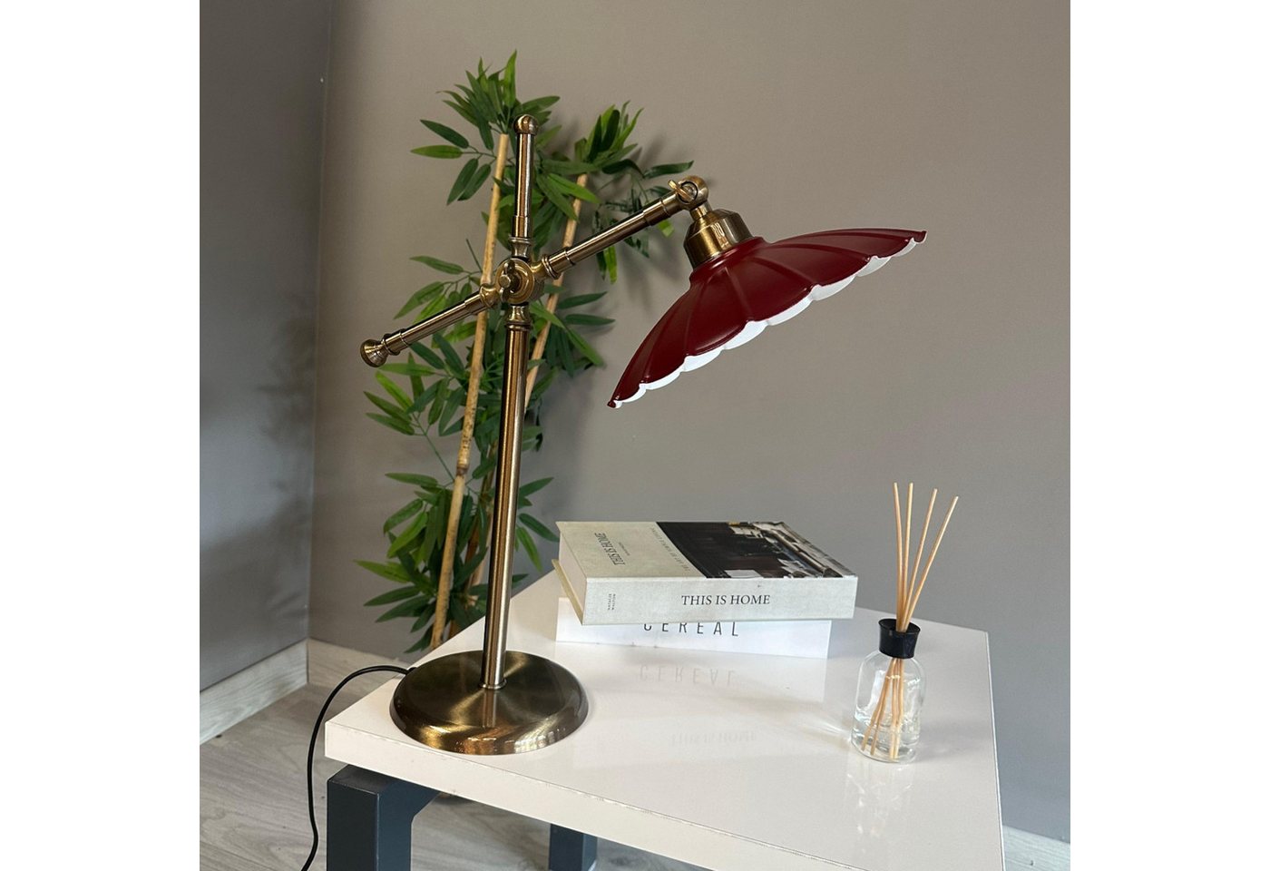 Bamyum Nachttischlampe Nachttischlampe mit Kabel Risso Metal, ohne Leuchtmittel Bamyum Nachttischlampe Nachttischlampe mit Kabel Risso Metal, ohne Leuchtmittel von Bamyum